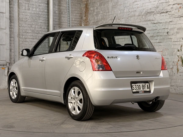 2009 Suzuki Swift RE4 Automatic Petrol