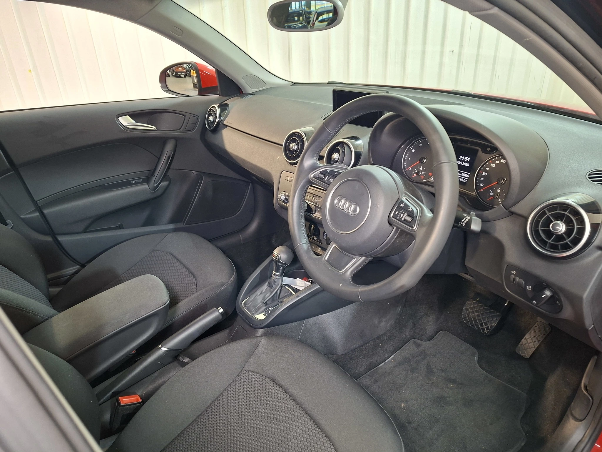 Photo 14