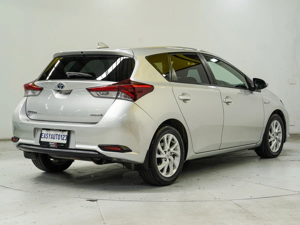 2018 Toyota Corolla Hybrid CVT Front Wheel Drive
