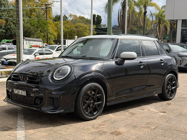 2025 Mini Cooper S JCW Sport 7-Speed Dual-Clutch FWD