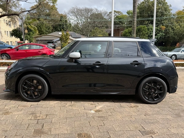 2025 Mini Cooper S JCW Sport 7-Speed Dual-Clutch FWD