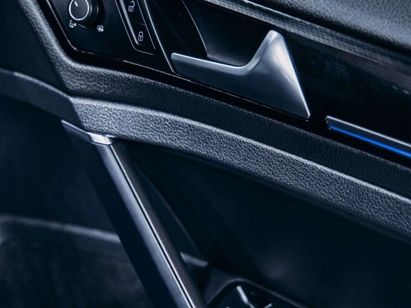 2020 Volkswagen Golf R 7.5 Dual-Clutch (DCT) Four Wheel Drive Sunroof Heated Seats