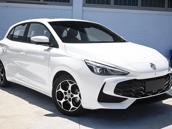 2025 Mg Mg3 Essence Automatic Petrol