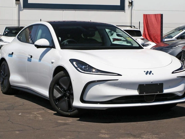 2025 MG IM5 Premium P12L Front Wheel Drive Automatic