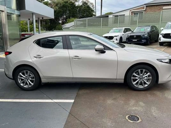 2026 Mazda 3 G20 Evolve 6-Speed Manual FWD