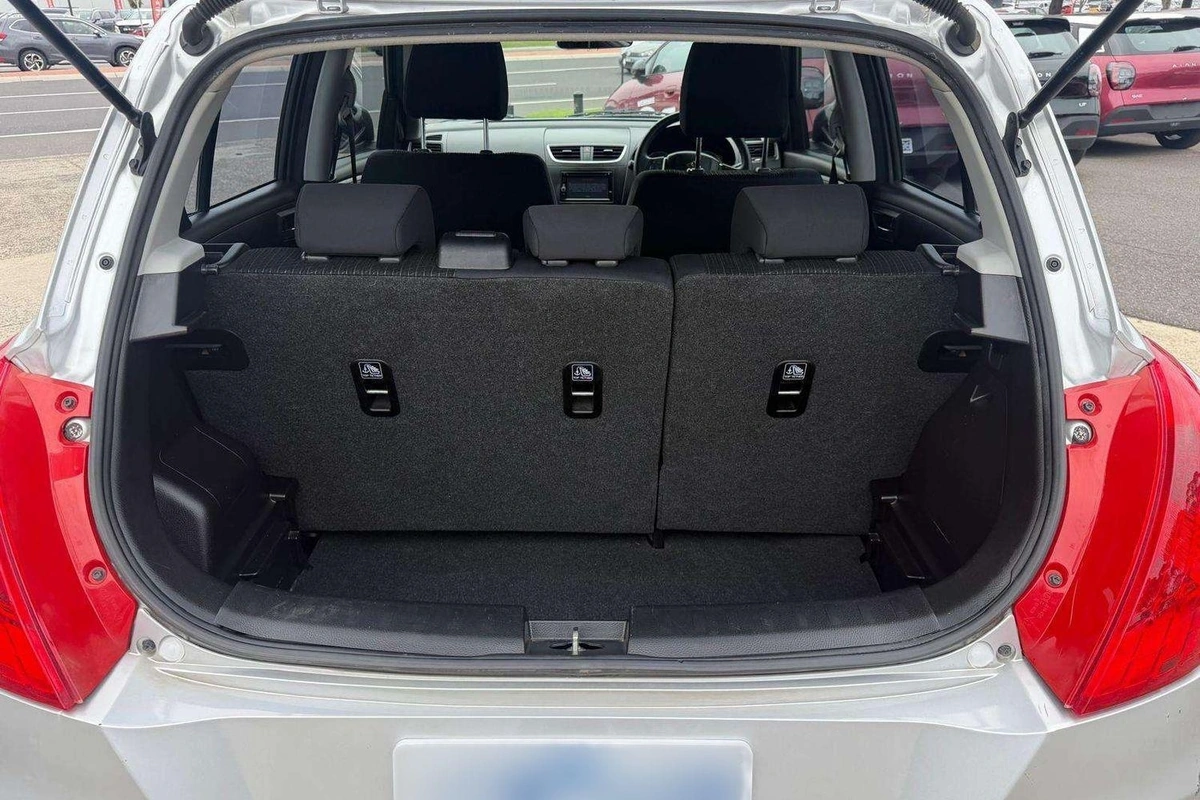 Photo 19