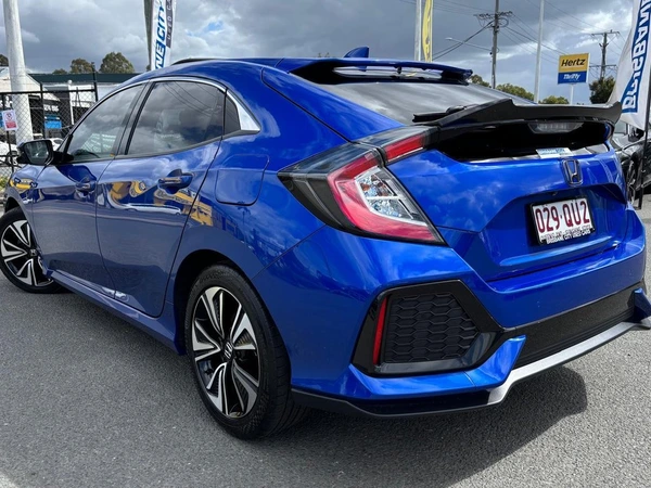 2018 Honda Civic VTi-L 1.8L I4 Petrol 6-Speed Manual FWD