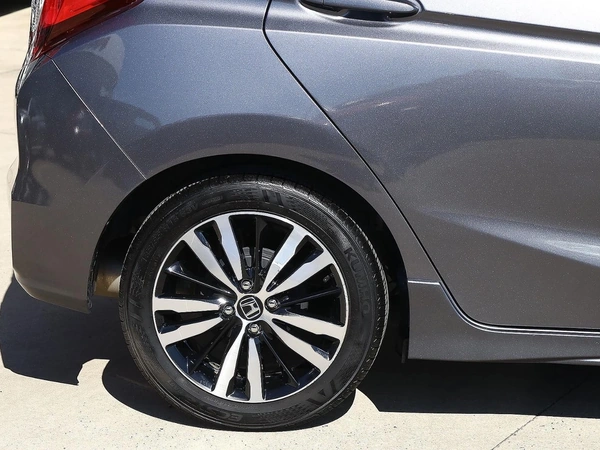 2017 Honda Jazz VTi-S Automatic FWD Reversing Camera