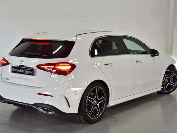 2025 Mercedes-Benz A200 Hatchback Dual-Clutch (DCT) Front Wheel Drive
