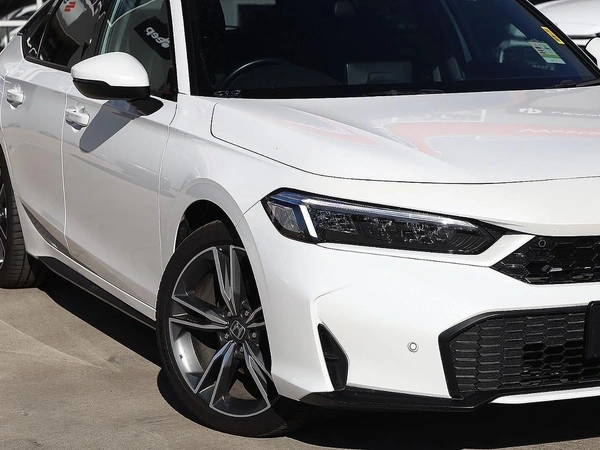 2025 Honda Civic e:HEV L Hybrid Automatic