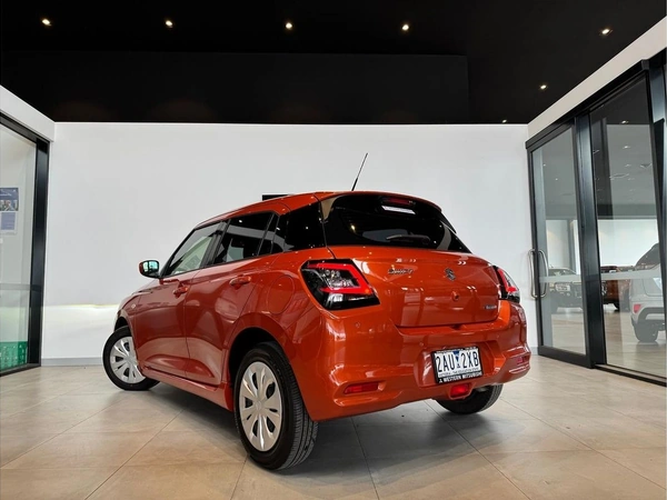 2024 Suzuki Swift Hybrid UZ Automatic