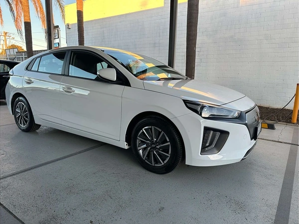 2022 Hyundai Ioniq Electric Elite Automatic FWD
