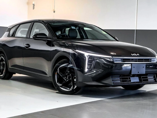 2025 Kia K4 Sport+ Front Wheel Drive Automatic