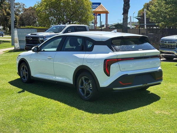 2025 Kia K4 Automatic Front Wheel Drive